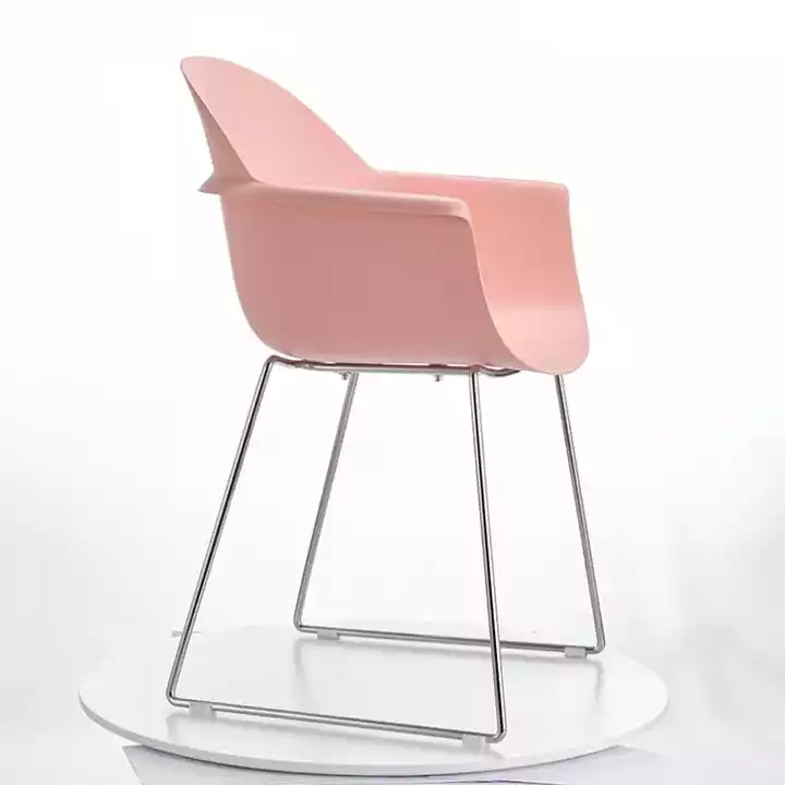 De kunst van de F803 stoel met metalen poten: elegantie en functionaliteit toevoegen aan uw eetervaring