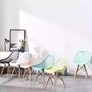 Fabricante ODM 2022 Empilhável Rígida Várias Cores Cadeira de Jantar para Restaurante Cadeira de Plástico Preto Cinzento Cadeira de Jantar PP Cadeira