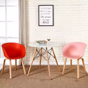 Wood Leg PP Leisure Modern Plastic Chair 1678