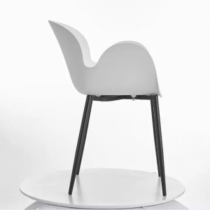 الصينية المهنية بالجملة أثاث غرفة الطعام أرجل خشبية بيضاء وسادة كرسي من البلاستيك توليب الطعام كرسي